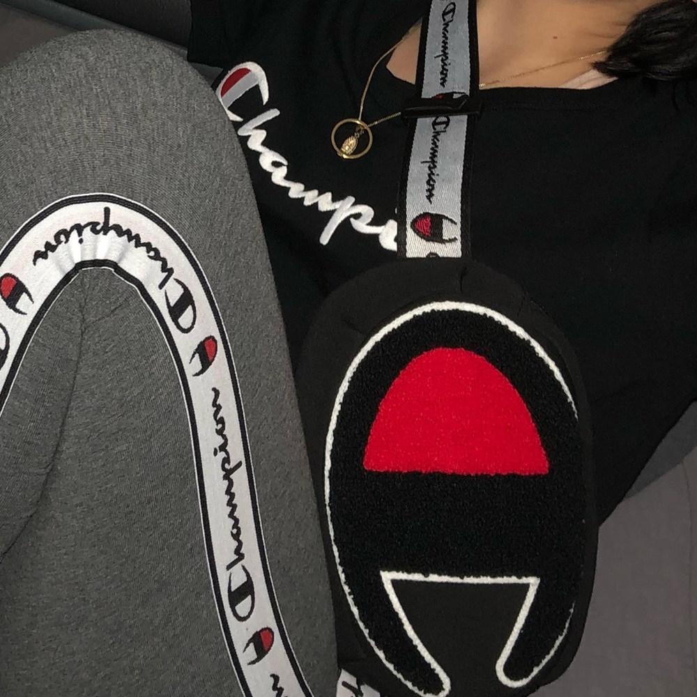 Champion fannypack